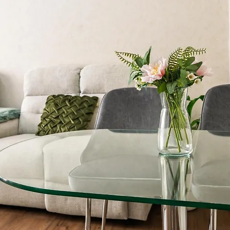 Victoriei 1br Flat - Spectacular Boulevard Views *