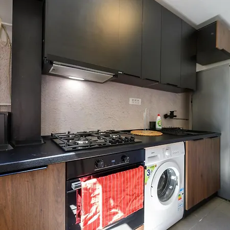 Victoriei 1br Flat - Spectacular Boulevard Views Apartment *
